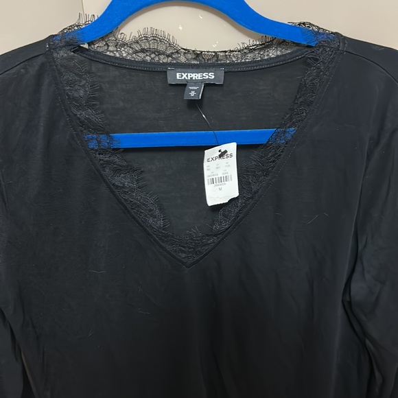Beautiful black Express top.New ,size M - Picture 6 of 6